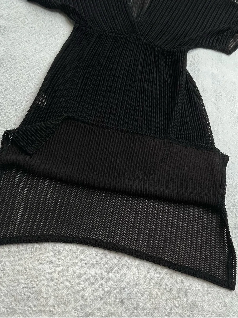 Sheer Black V-Neck Women’s Swim Coverup~ Size Small ~‎ summertime